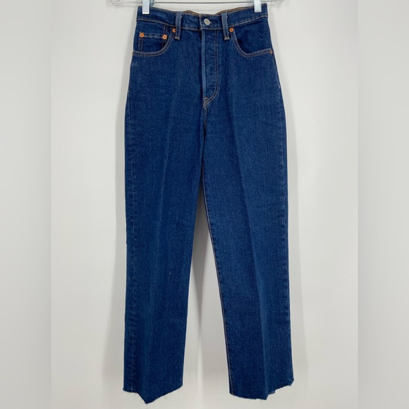Levi’s Premium Ribcage, Straight Jeans, button Fly, size‎ 25 - Picture 1 of 9